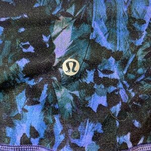 Lululemon Wunder train floral leggings.